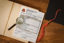 Posso comprar histórico escolar do Ensino Médio